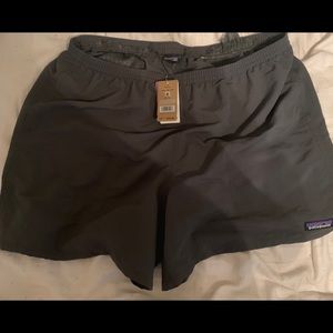 NWT Patagonia 5” baggies. Liner cut out